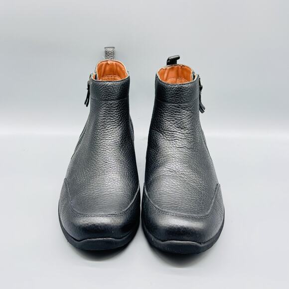 Vionic Boots Womens 11 Black Pebbled Leather Ankle Side Zip Comfort Booties - Picture 3 of 13